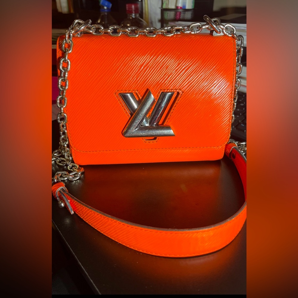 Louis Vuitton Epi Twist in orange